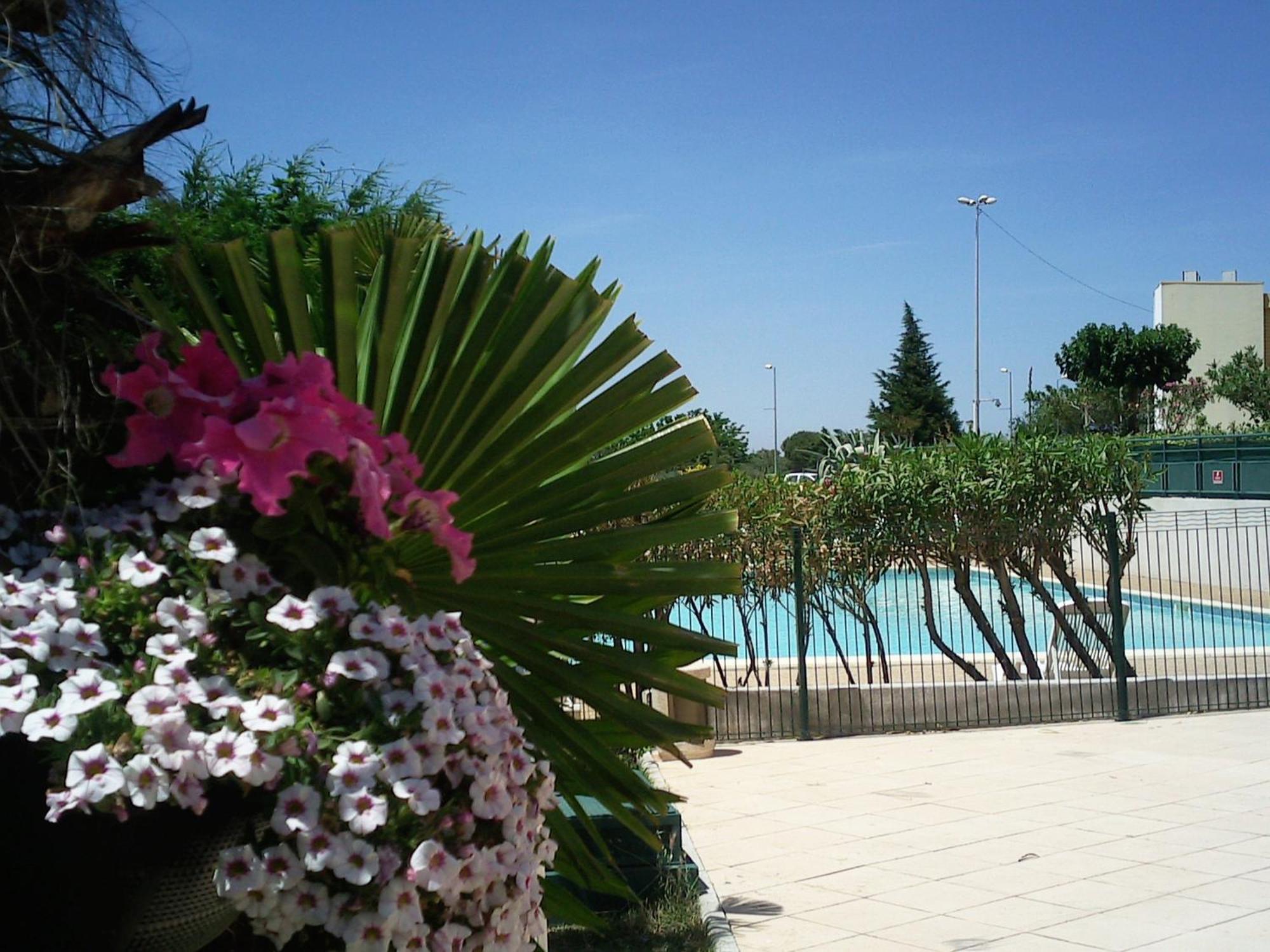 Hotel Residence Les Aiguades Port-de-Bouc Luaran gambar