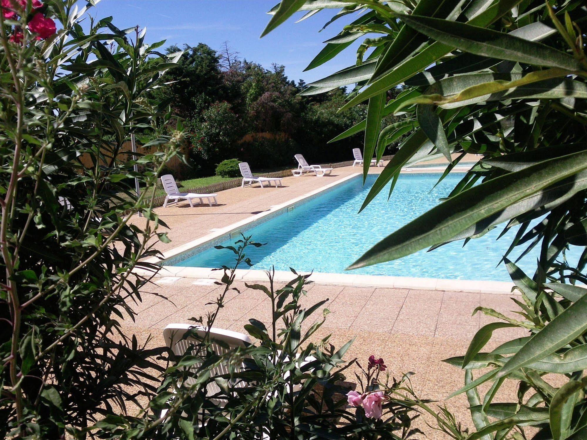 Hotel Residence Les Aiguades Port-de-Bouc Luaran gambar