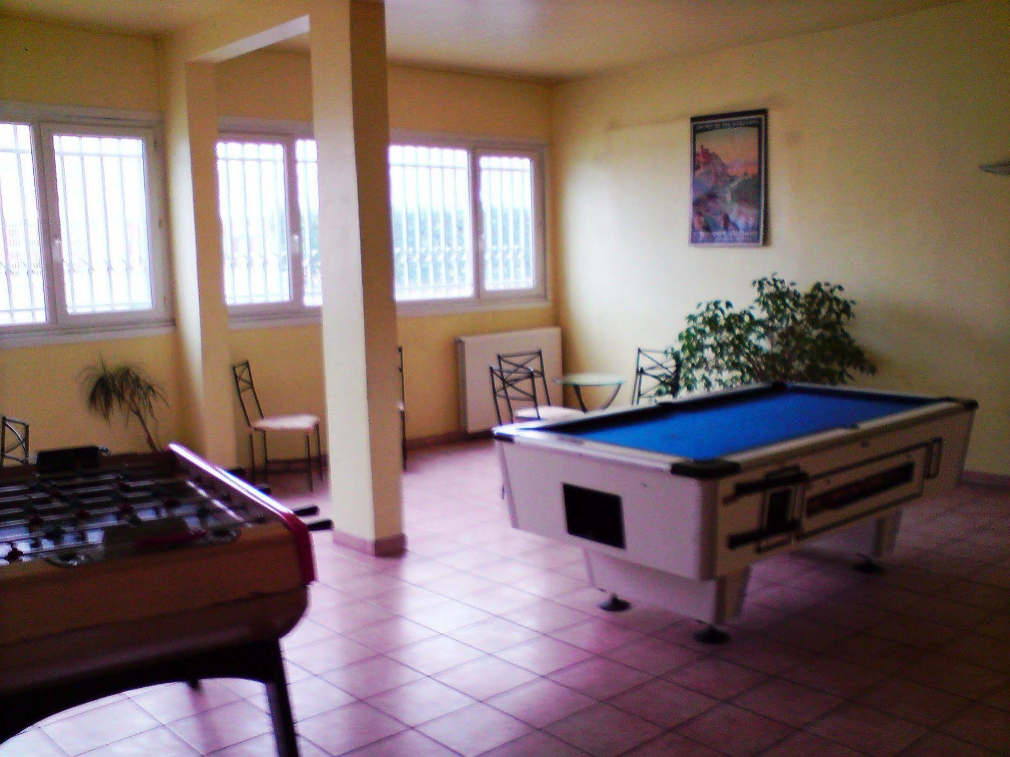 Hotel Residence Les Aiguades Port-de-Bouc Luaran gambar